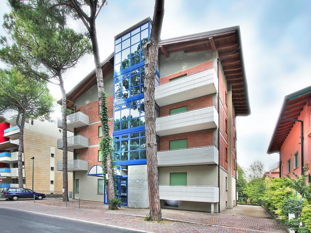 Elena Apartment Lignano Sabbiadoro Exterior foto