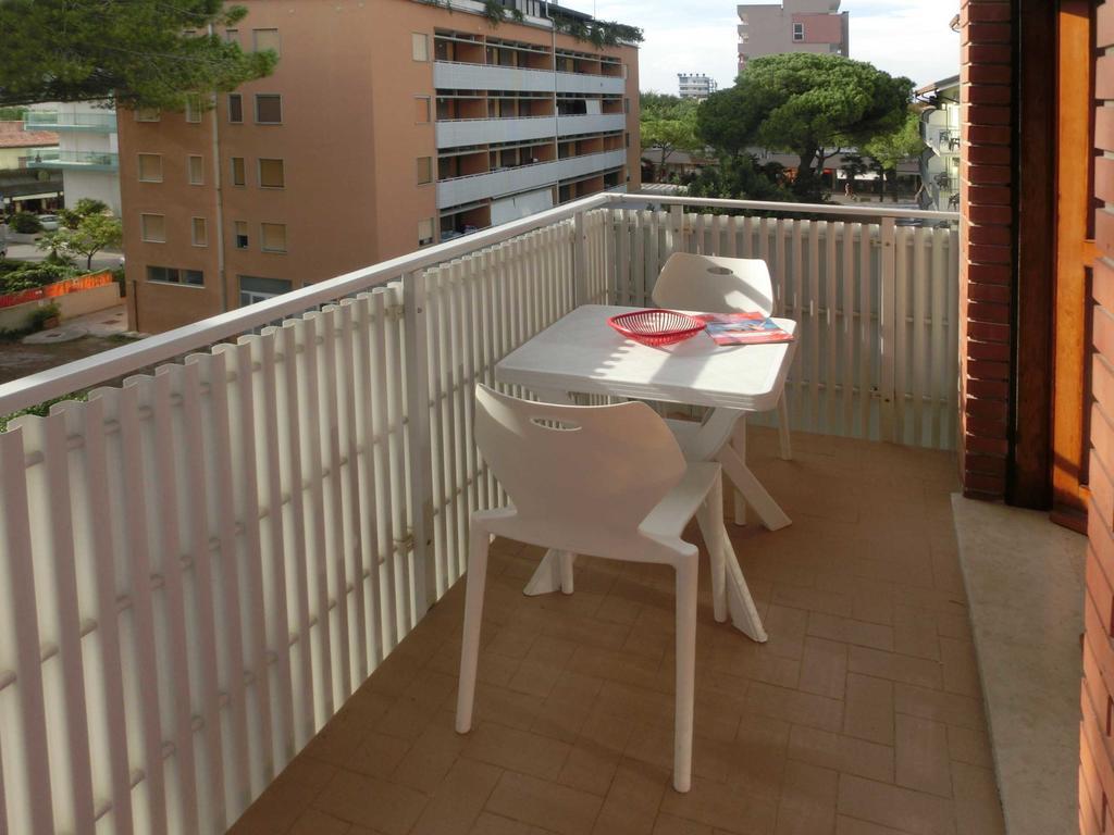 Elena Apartment Lignano Sabbiadoro Exterior foto